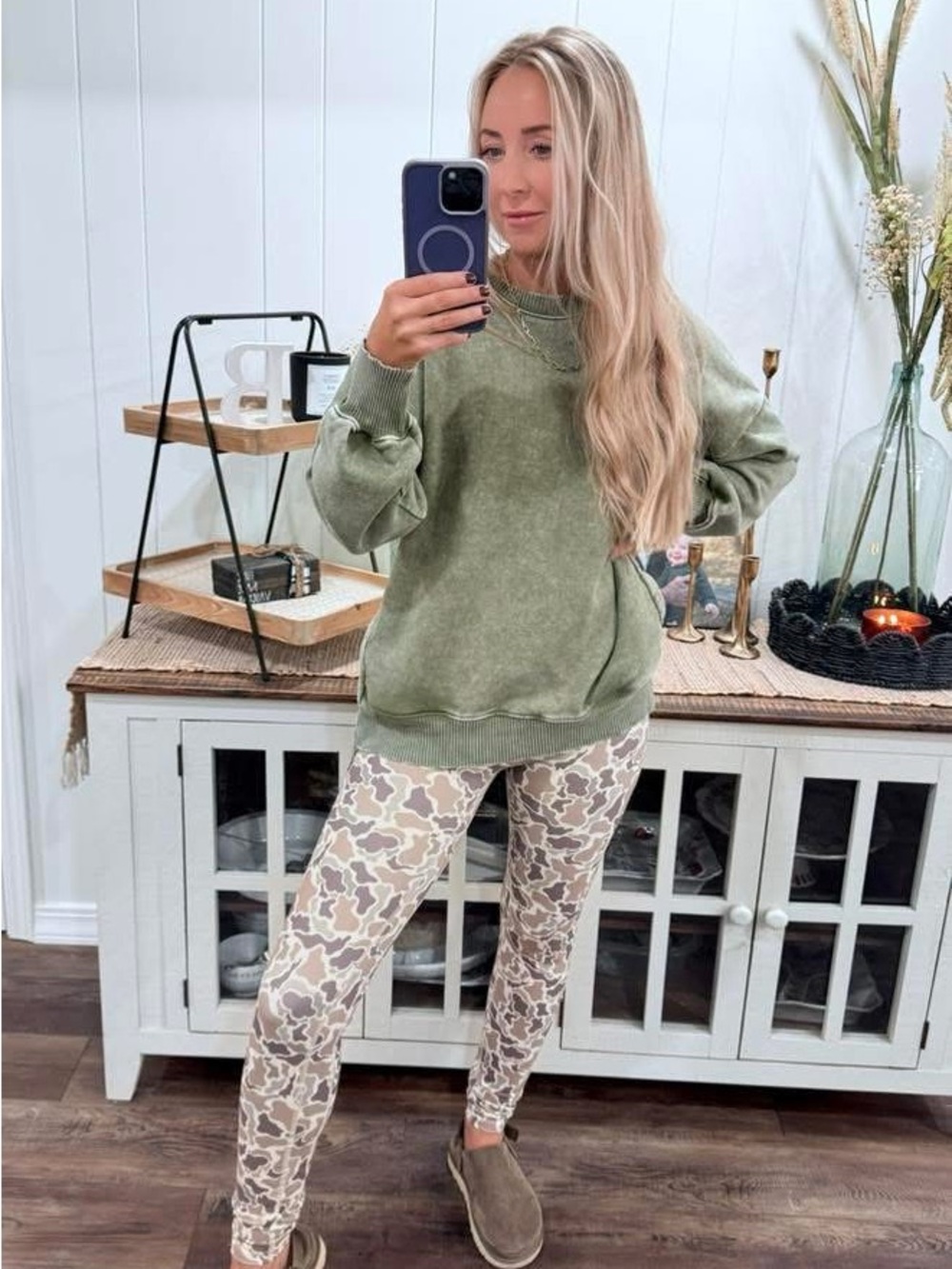 Women's birdie Olive Cozy Pullover & Neutral Print Leggings Set camo